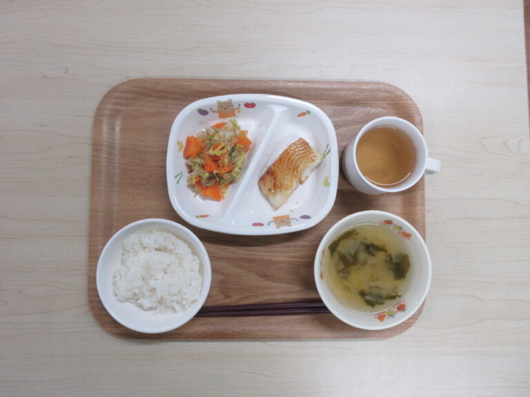 12月25日(月)の給食