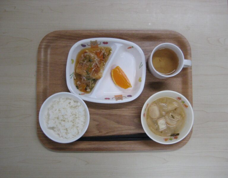 4月1日(月)の給食