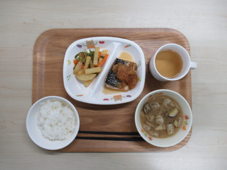 8月26日(月)の給食