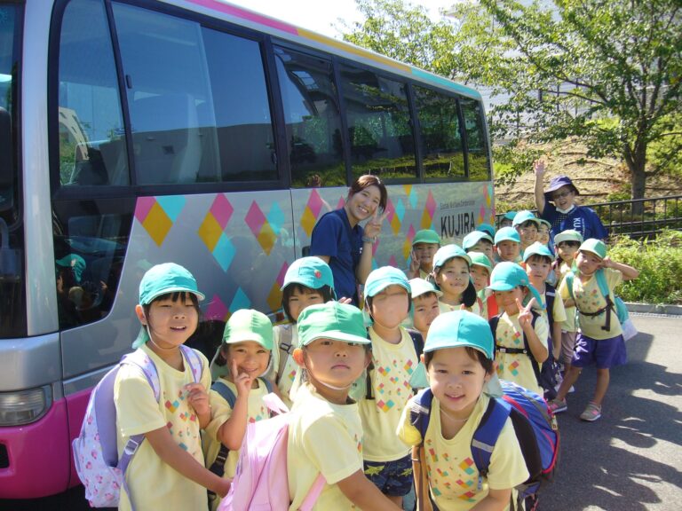 片山市民プール🚌💨💨