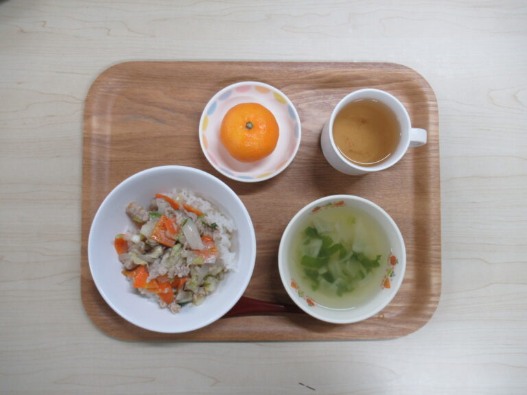 11月18日(月)の給食