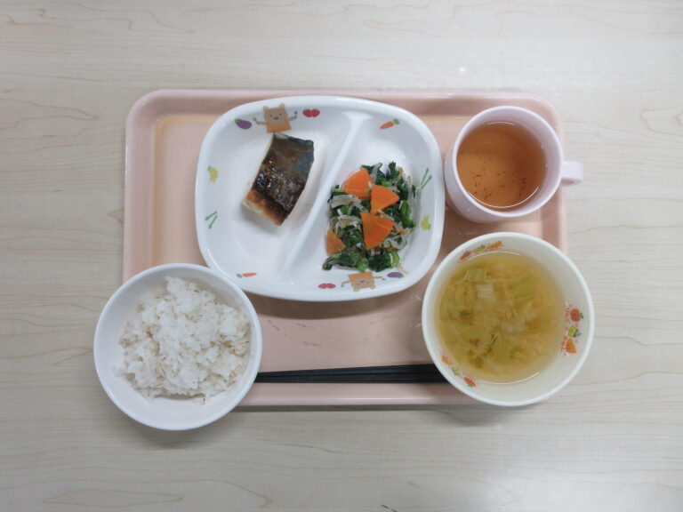 11月25日(火)の給食